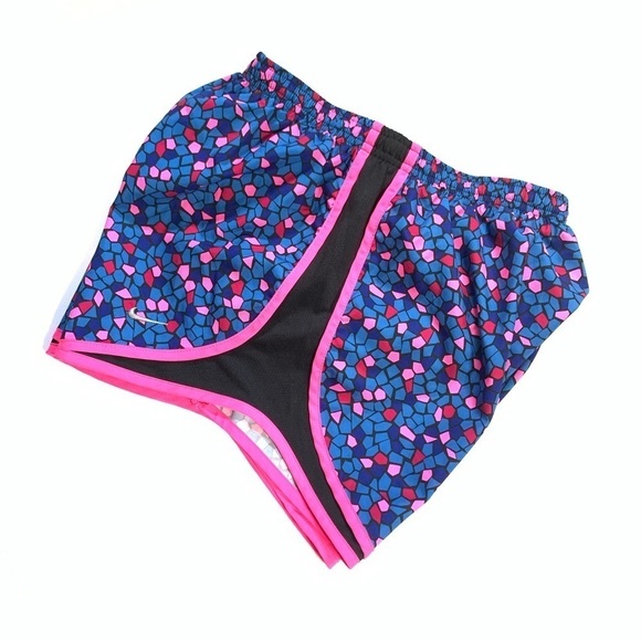 NIKE Women’s Dri - Fit Colorful Mosaic PatternRunning Athletic Shorts - Picture 5 of 8